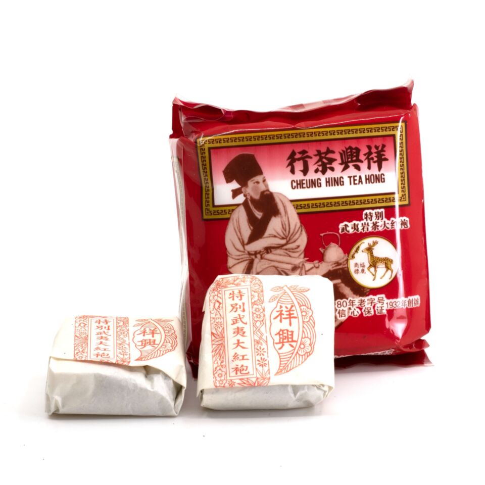 Modern high-roasted DaHongPao by Cheung Hing 